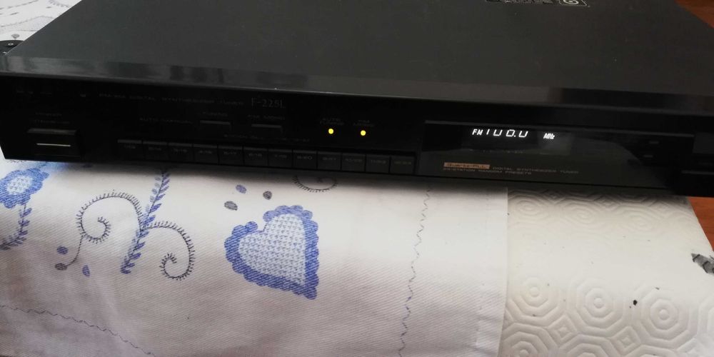 Denon Radio (Tuner plus Amplifier)64552996886913124