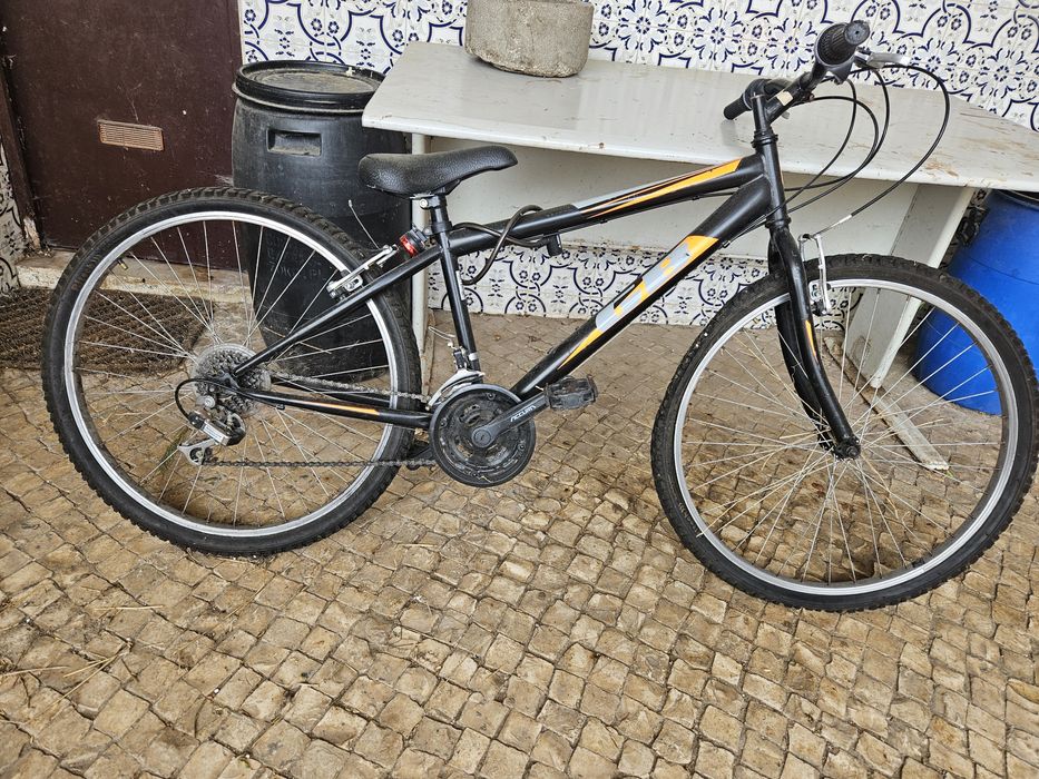 Bicicleta semi novo