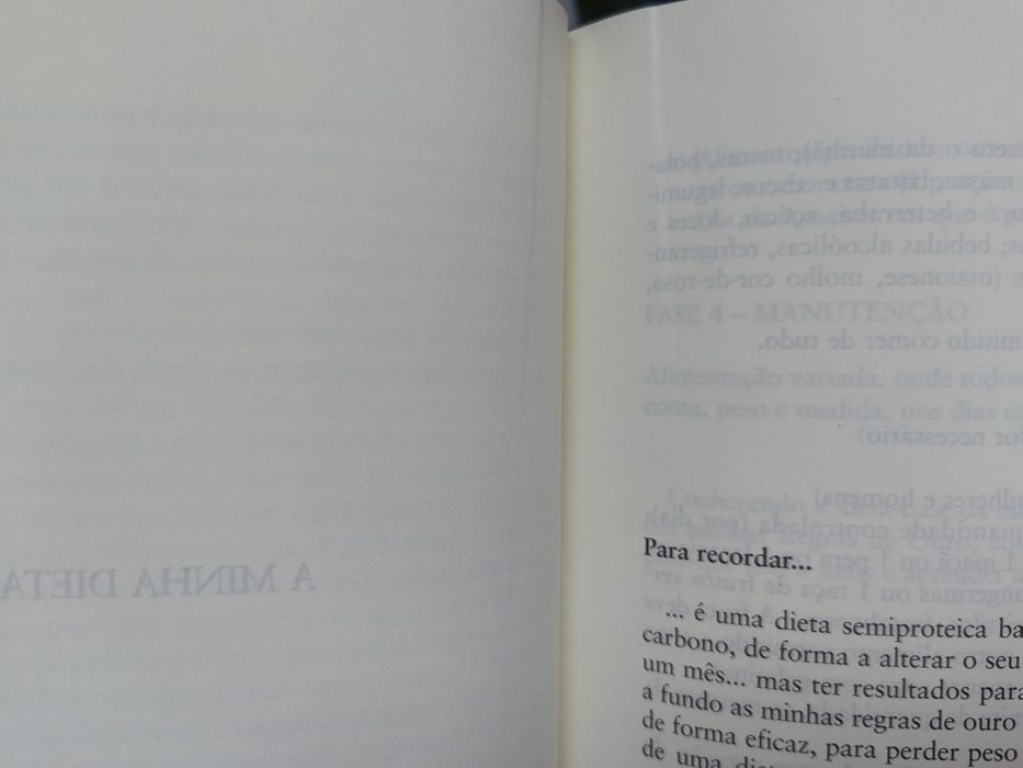 Livro " As Regras de Ouro da Nutricionista Ágata Roquette"