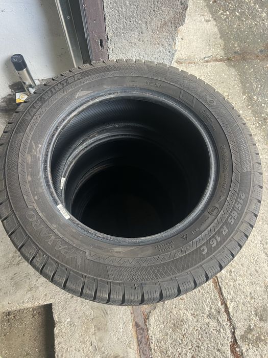 Продам резину  шини 215/65/16 С