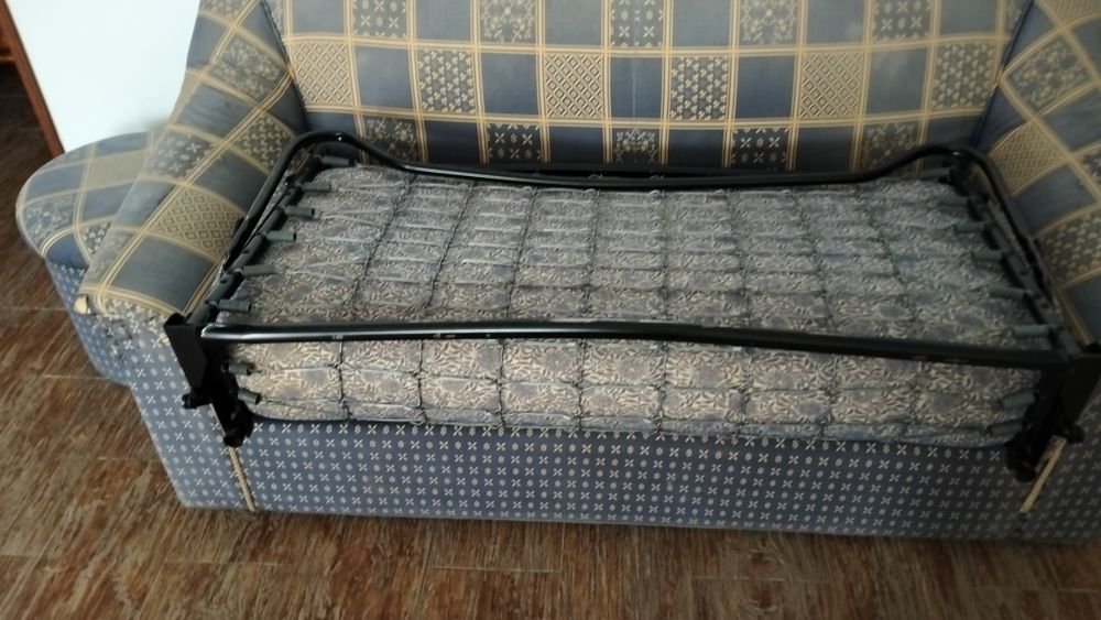 Sofá cama  como 2puff