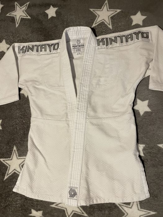 Продам,костюм для дзюдо