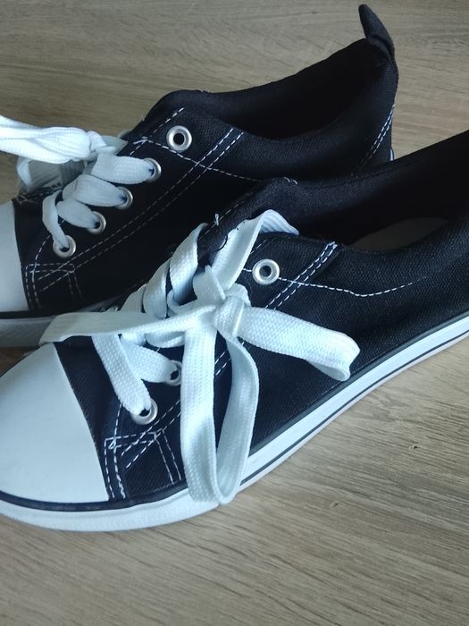 Trampki rozmiar 36