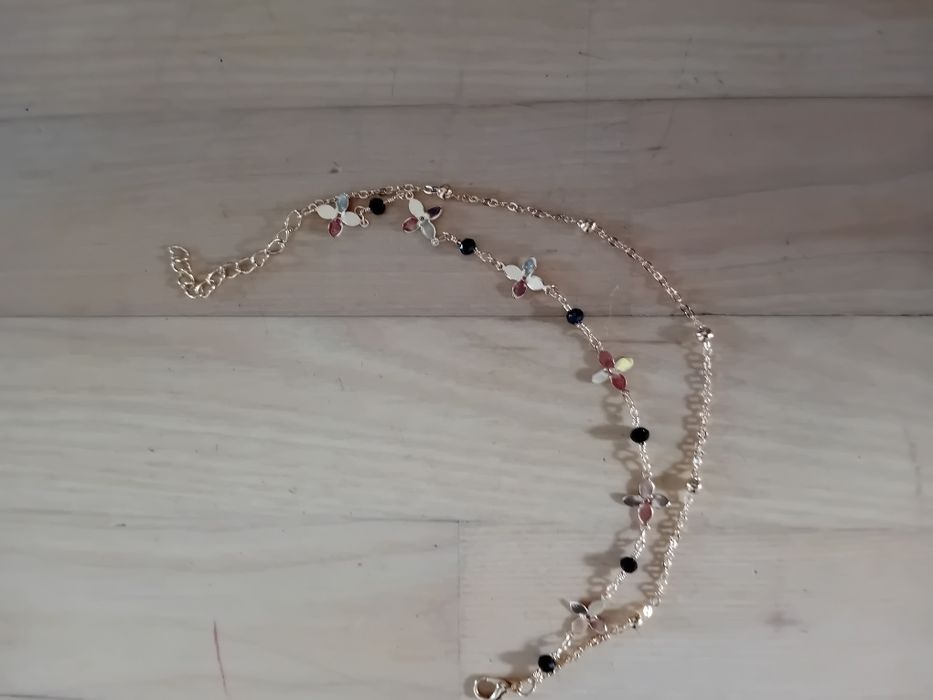 Nowa bransoletka na nogę