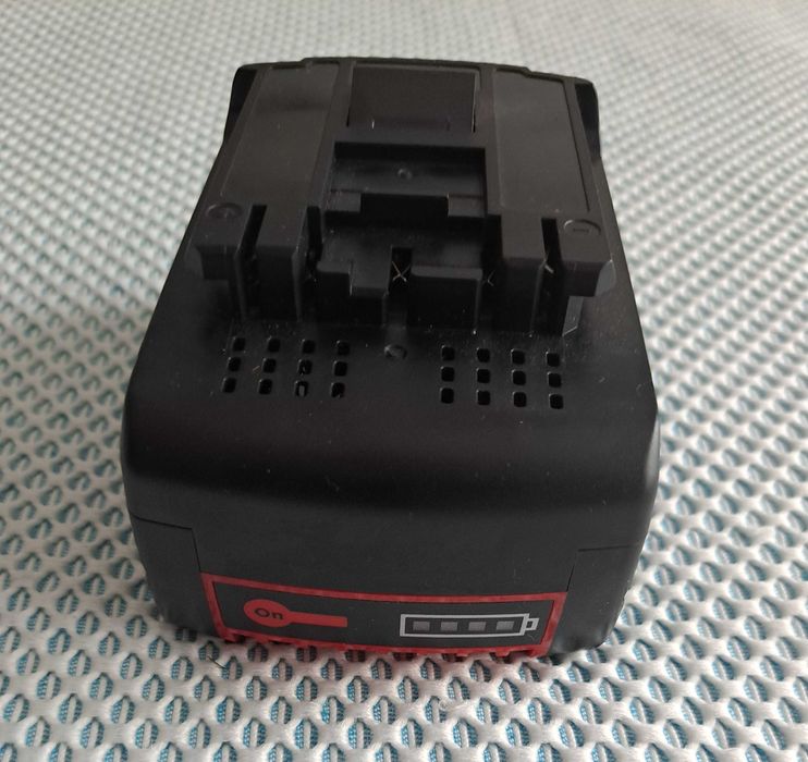 Bateria de Substituição BAT618 - lítio-íon - 18V - 5500mAh - 99Wh