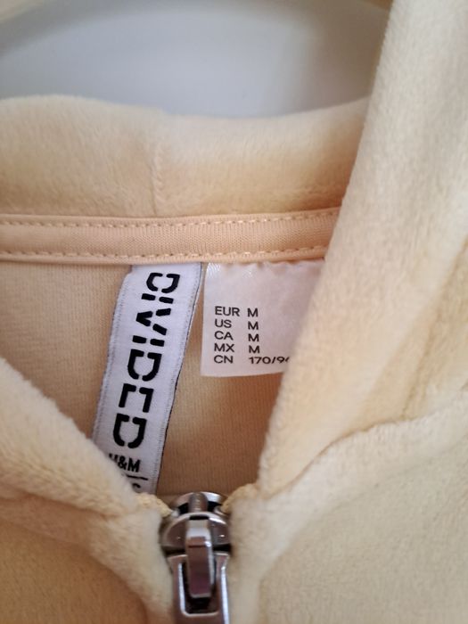 Krótka welurowa bluza rozpinana