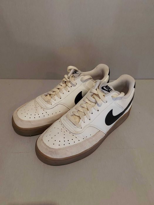 Sapatilhas Nike Court Vision Low – Bege/Preto - 44