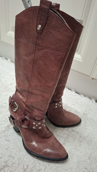 Botas tamanho 35 rosa velho