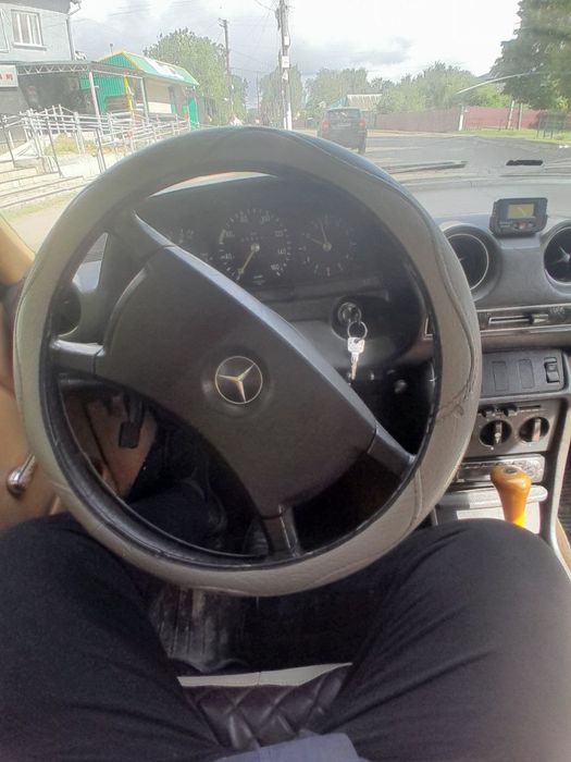 продам Мерседес W 123