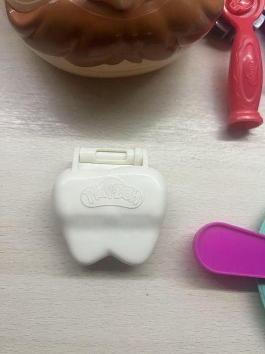 Набор Play-Doh.Стоматолог.Зубастик.Плей -до.