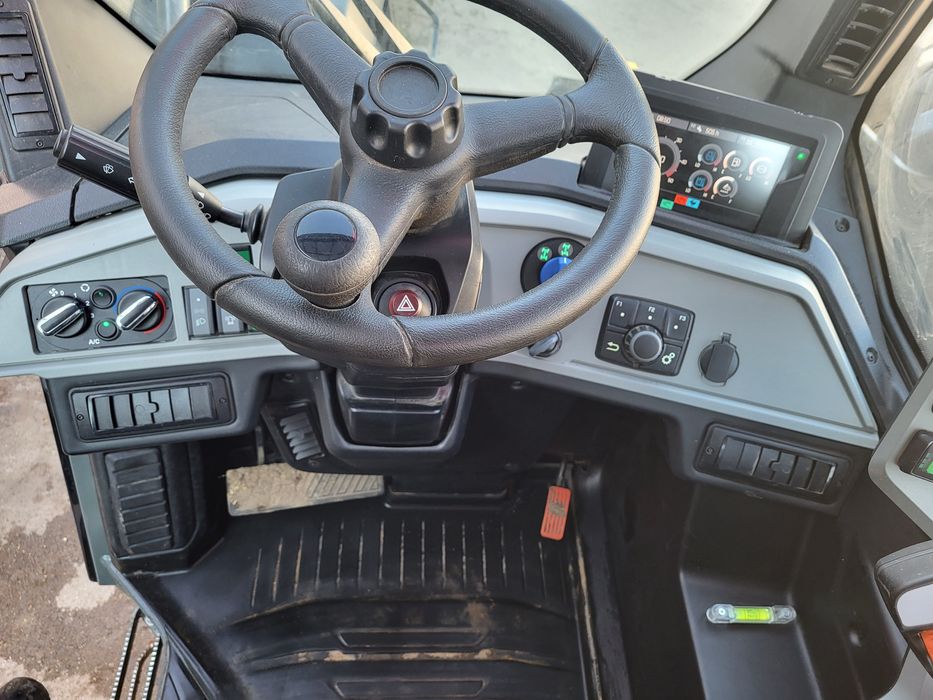 Wynajem ładowarka teleskopowa