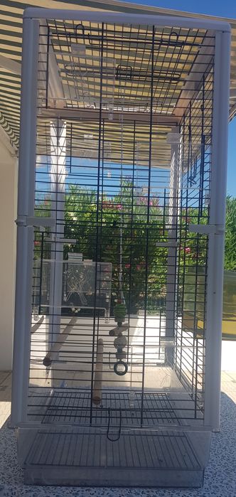 Gaiola para pássaro de grande porte