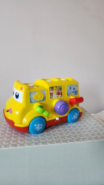 Музичний автомобіль, що танцює