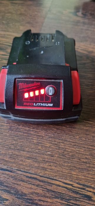 Wiertarko-wkrętarka udarowa MILWAUKEE M18 CB-LPD