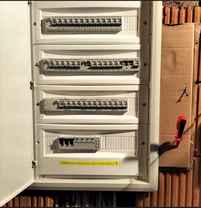 Elektryk instalacje elektryczne awarie