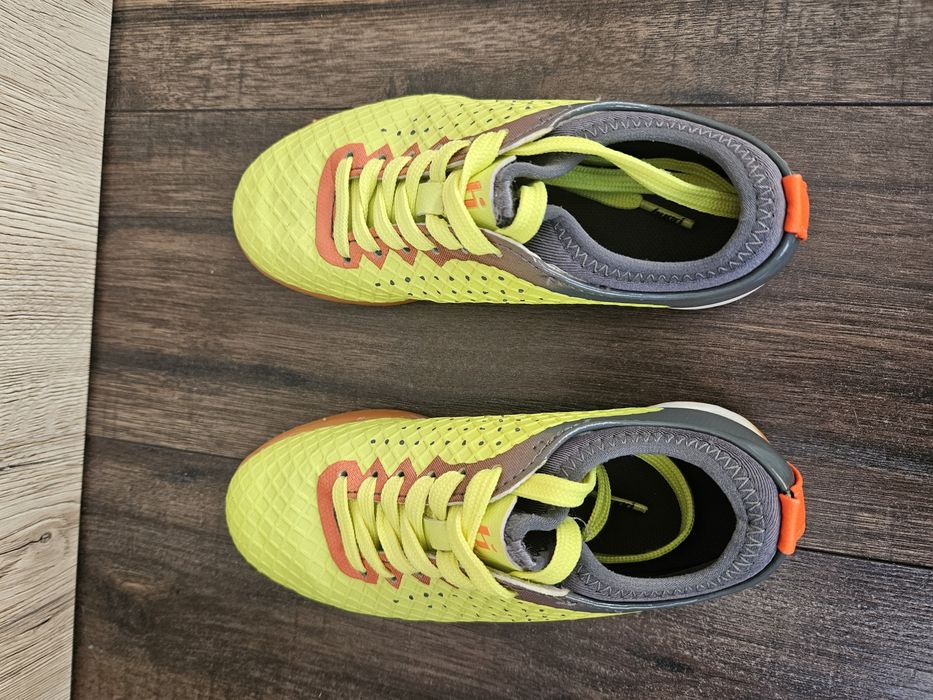 Buty do piłki nożnej hi rozmiar 31