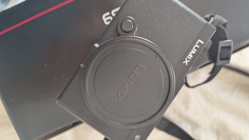 Panasonic Lumix S9