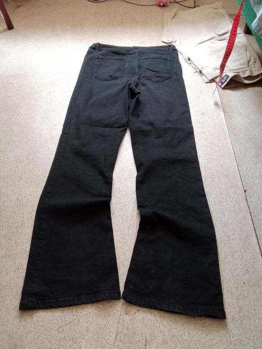 Flared bootcut jeans