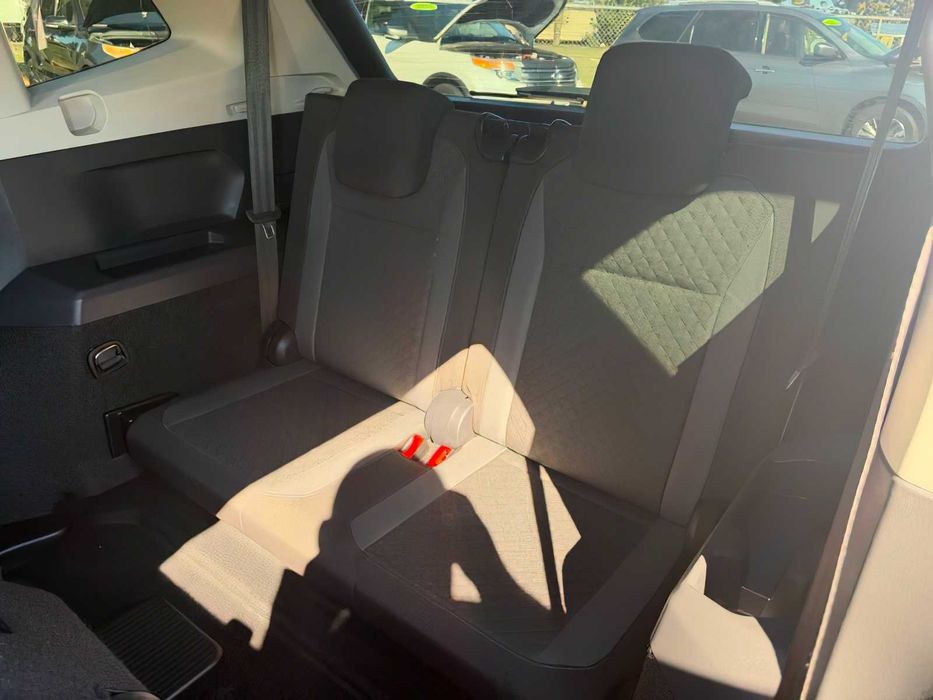 Volkswagen Tiguan      2019