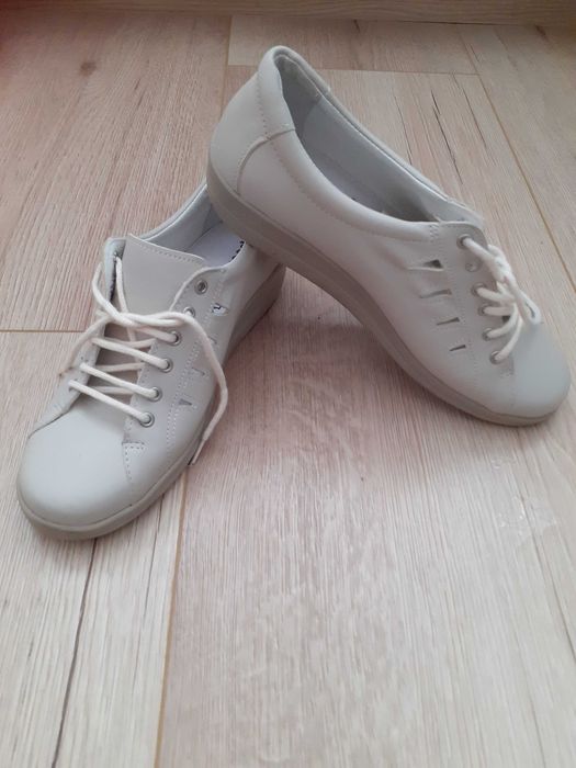 Buty ze skóry naturalnej roz 39 Pediconfort