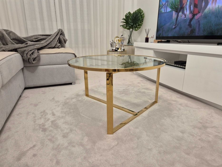 Mesa de centro dourada
