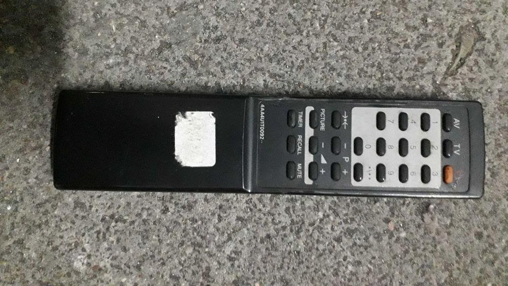 Televisão sanyo avariada