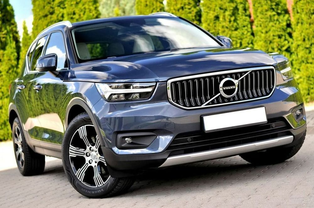 Volvo XC 40 SKÓRA _ NAVI _ KAMERA _ RADAR _ El. Klapa _ Line Assist _ LEDY _ HAK