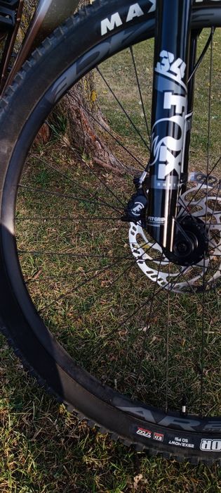 Fucus Thron 6.9 29´´ Deore 2025