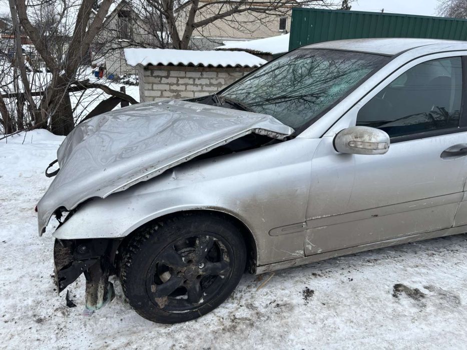 Розборка mercedes c-клас w203 2.2 дизель автомат