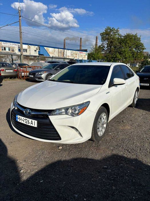Оренда гібридна Camry | 7-8 газу/100км |