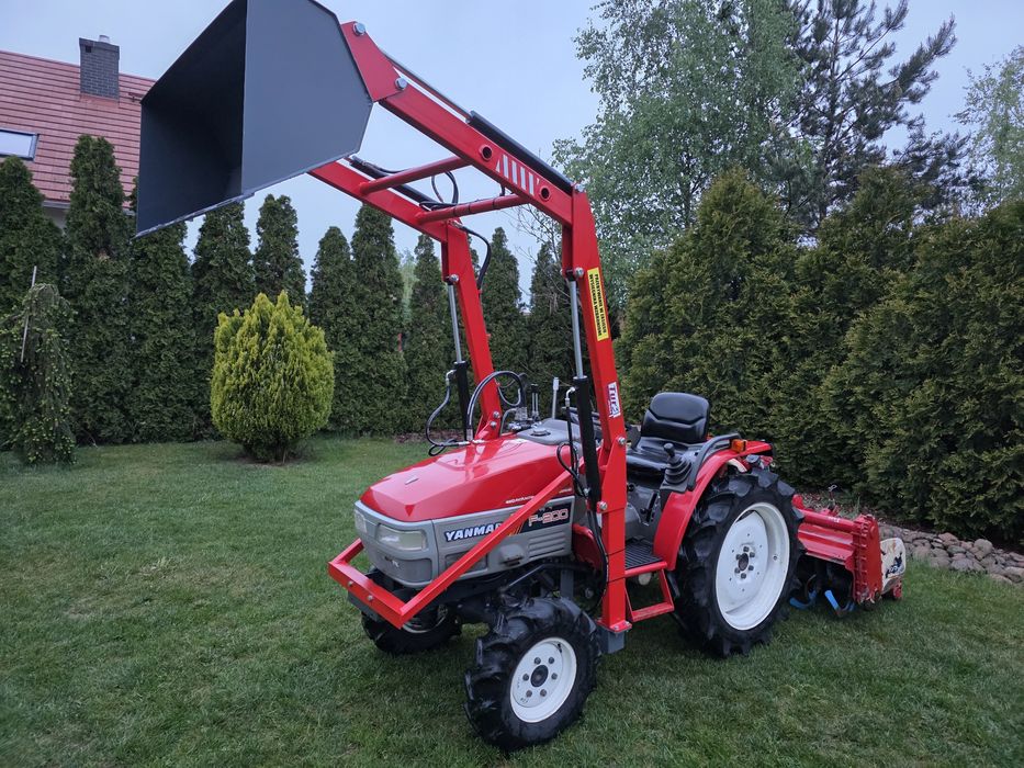 Traktorek Yanmar F200 20KM 4x4 Oryginał Wspomaganie  ładowacz Kubota