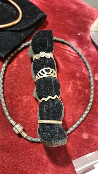 Pandora pratas original.