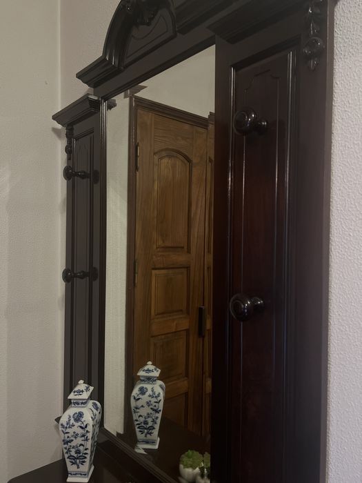 Aparador guarda chapeus