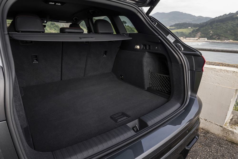 Audi SQ6 e-tron quattro 100 kWh