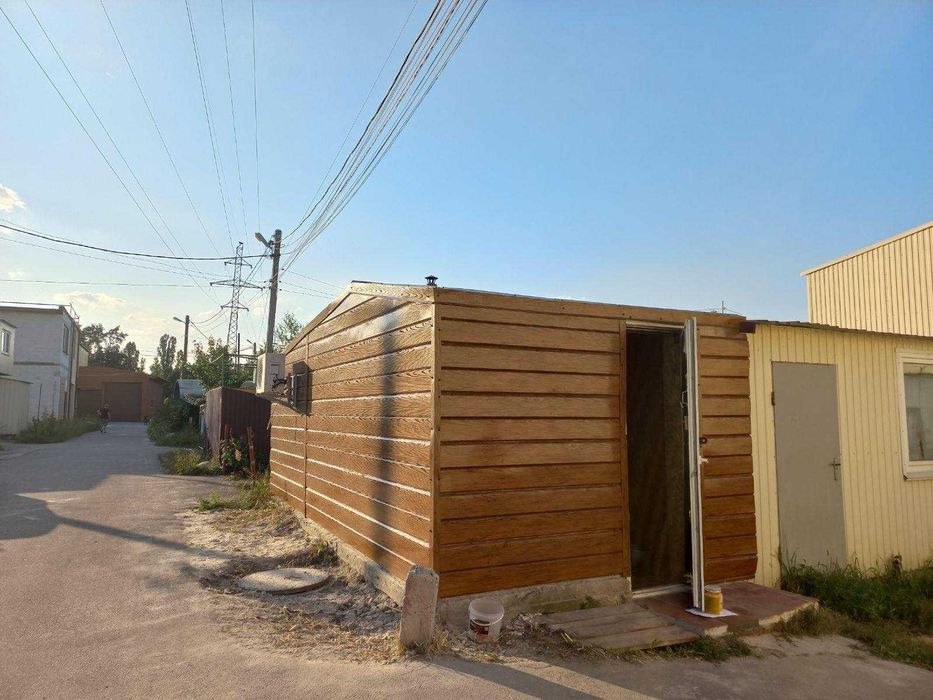 Профнастил та металочерепиця- надійна покрівля