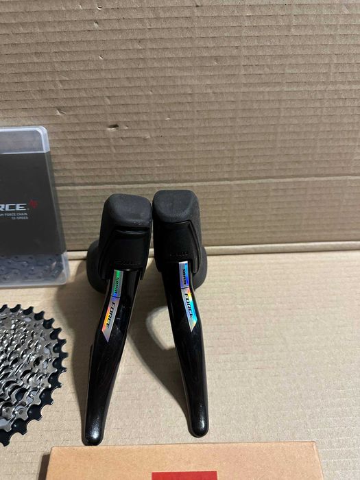 У продажу новий комплект трансмісії Sram Force D2 AXS 12s