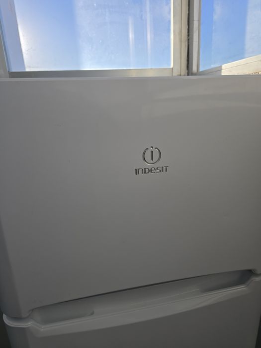 Frigorífico Indesist