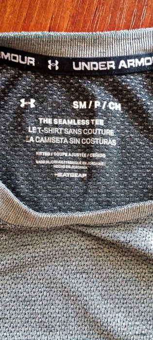 Футболка under armour