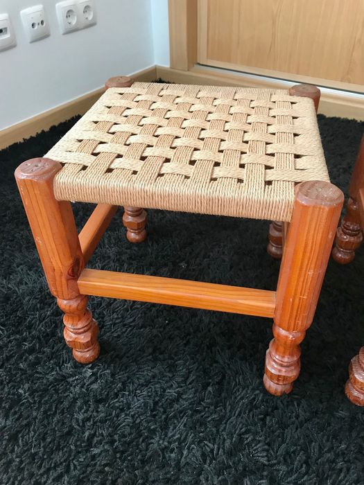 banco de madeira e corda