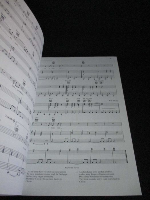 Livro Genesis Anthology Piano Vocal Guitar