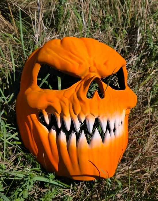 STRASZNA maska Halloween 3d