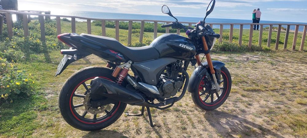 Mota KeeWay 125 com menos de 22.000km