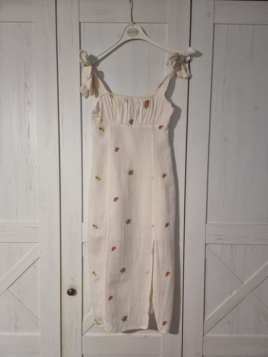 Lniana sukienka midi z haftem – Stradivarius limitowana kolekcja Bridgerton, XS