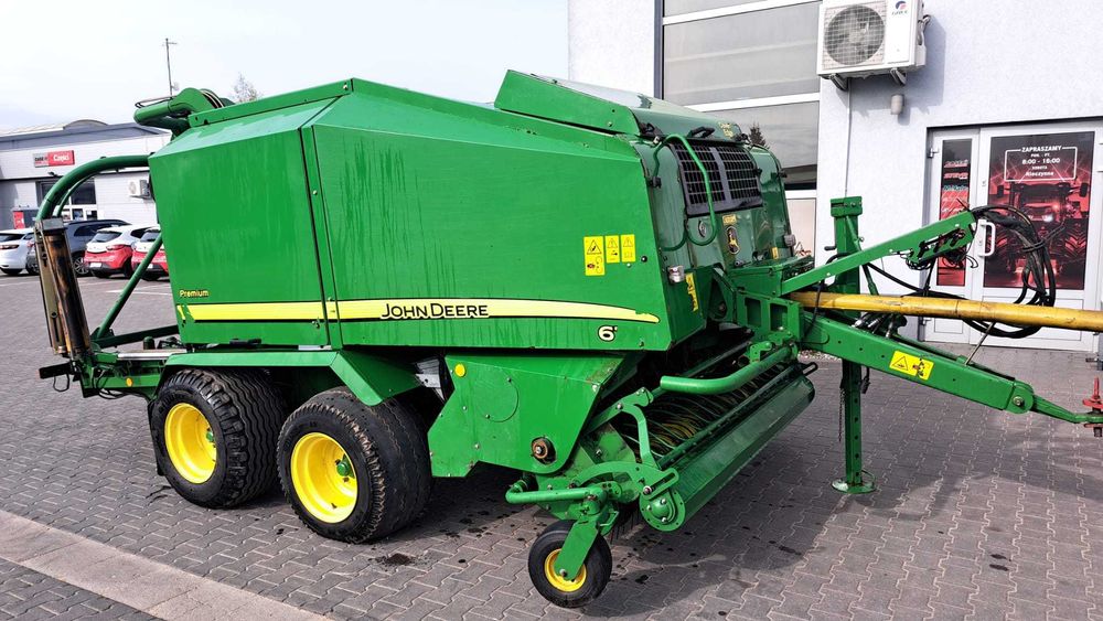 Prasa John Deere 678 HB praso-owijarka