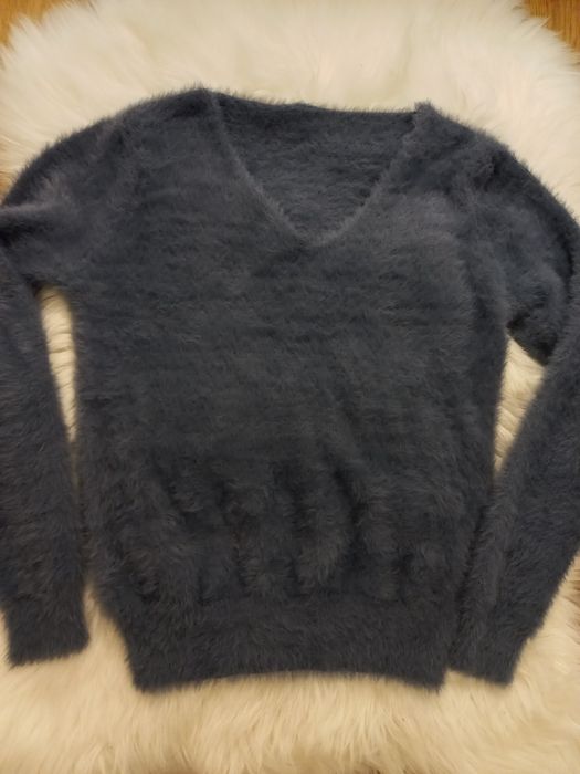 Mięciutki misiowaty sweterek
