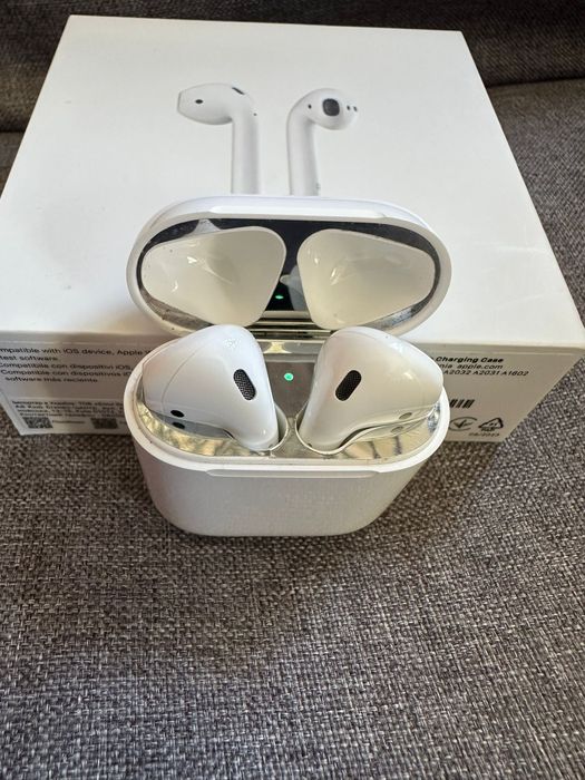 Apple AirPods 2 (A2031)