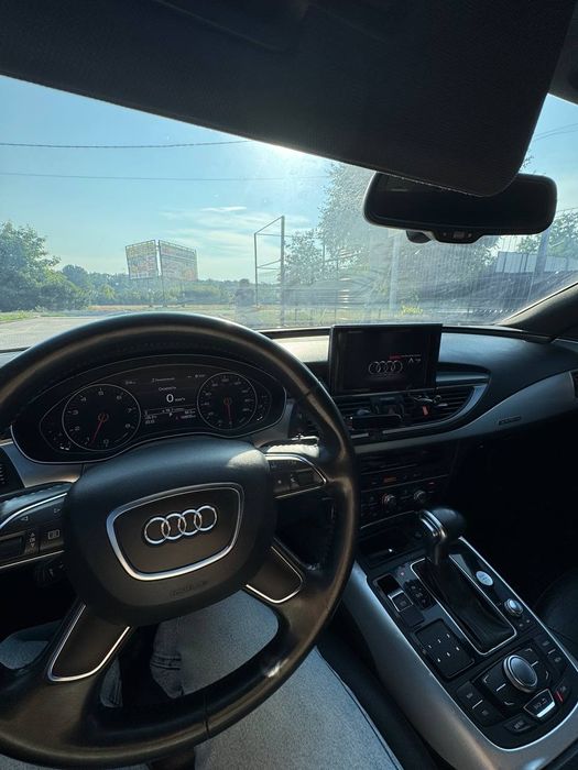 Продам Audi A7 3.0 бензин