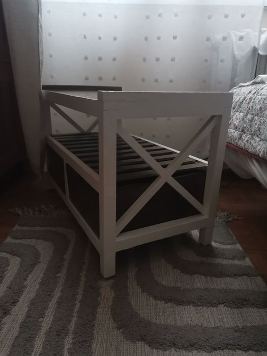 Ławeczka z dwoma półkami