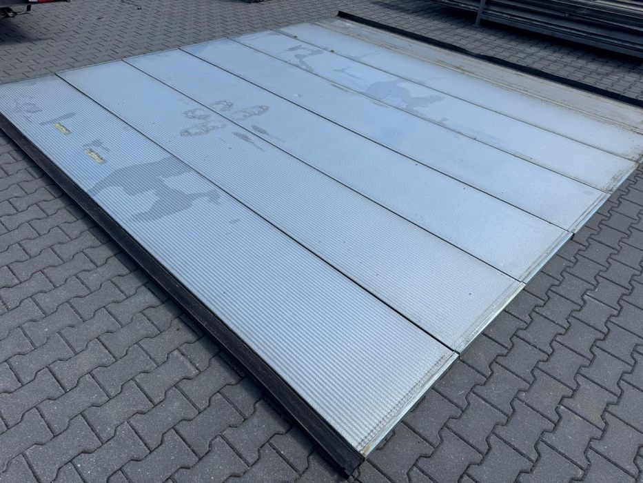 Brama 4.04x4.20 segmentowa panelowa warsztatowa przemyslowa