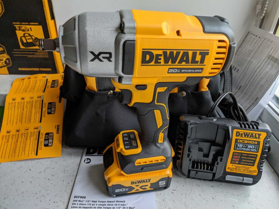 Бесщеточный ударный гайковерт DeWalt DCF900P1 ½" (обновленный DCF899)